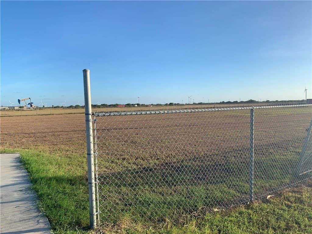 1.96 acres in Nueces County - photo 3