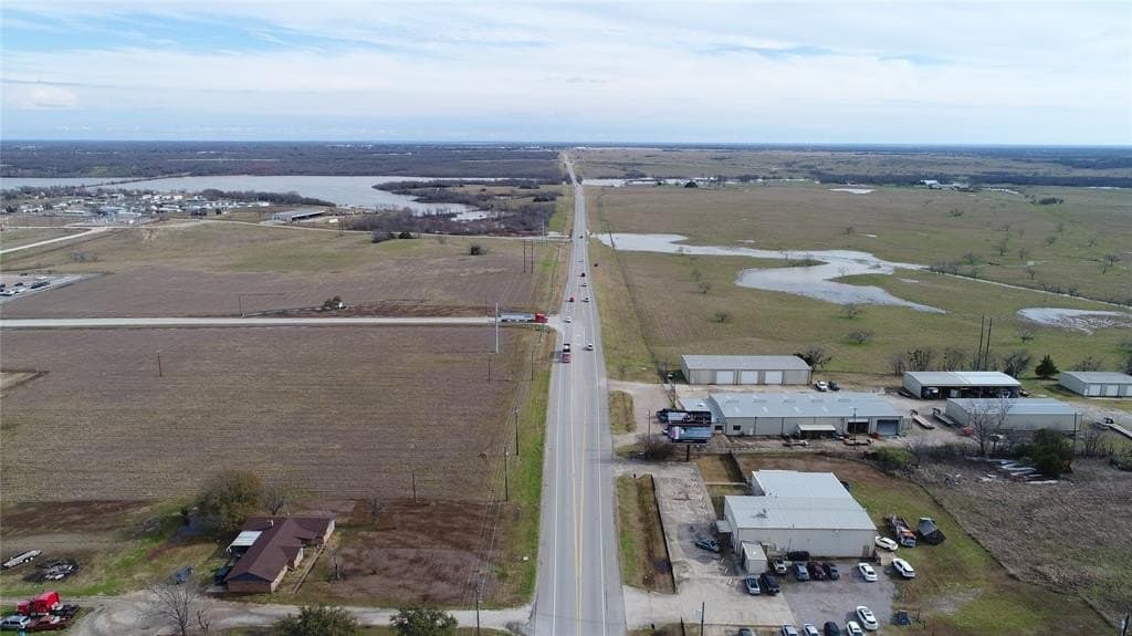 1 acres in Navarro County - photo 5