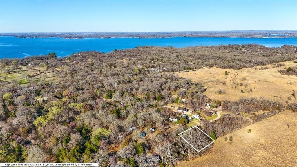 0.11 acres in Henderson County - photo 2