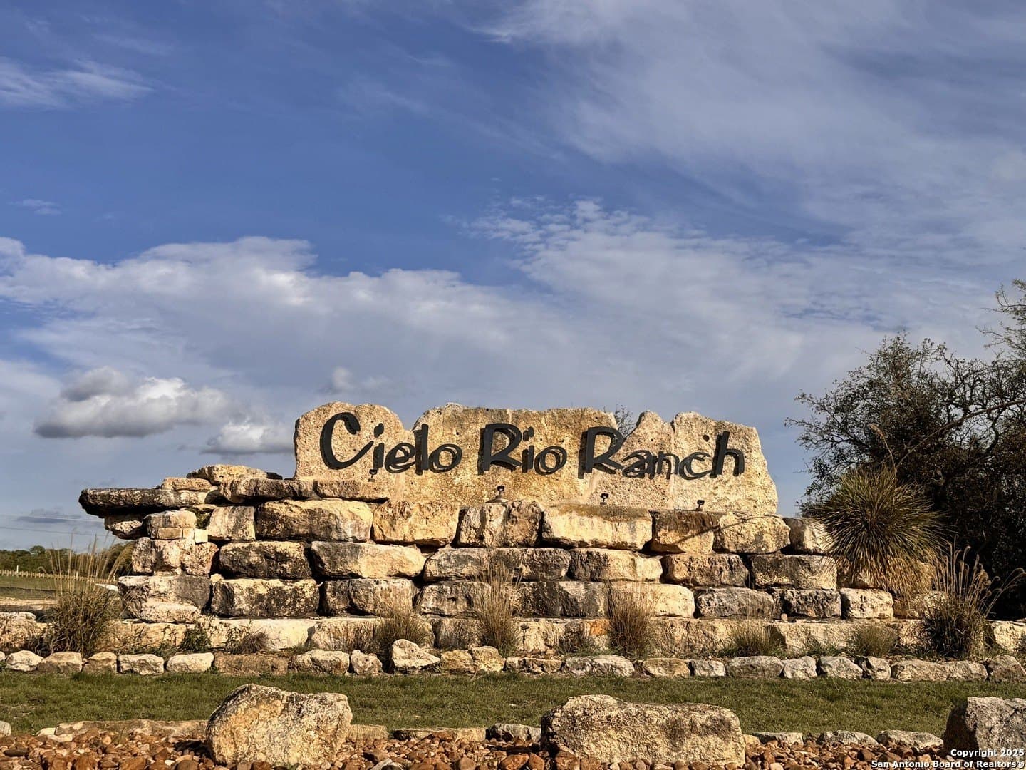 5.24 acres in Bandera County - photo 3