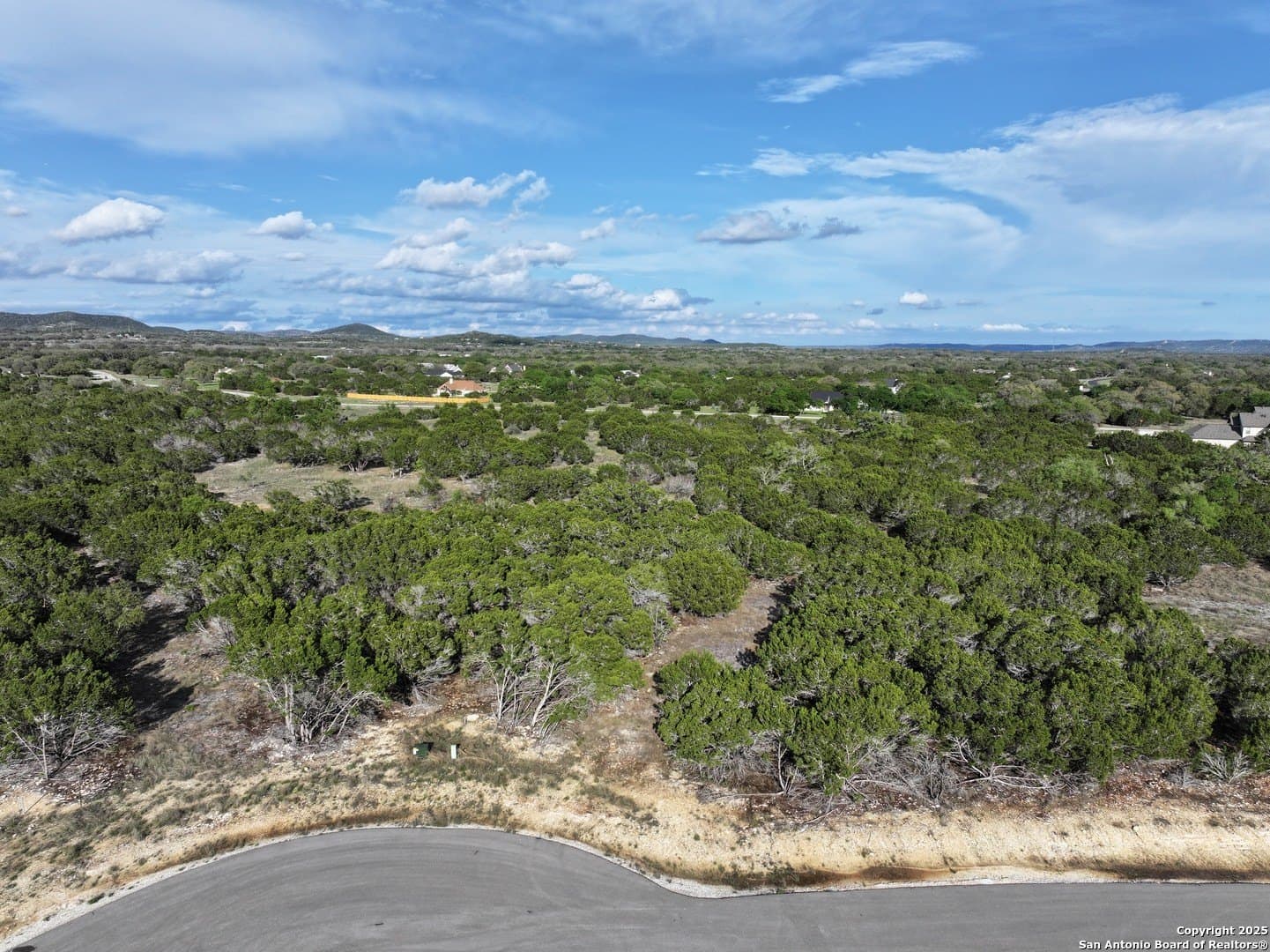 5.24 acres in Bandera County - photo 2