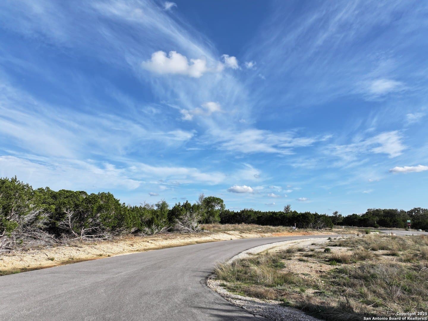 5.24 acres in Bandera County - photo 7