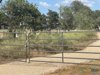 6.8 acres in Comal County - photo 5