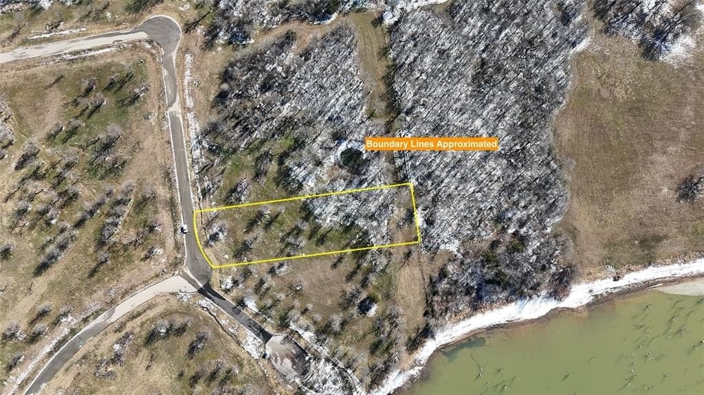 1.01 acres in Navarro County - photo 27