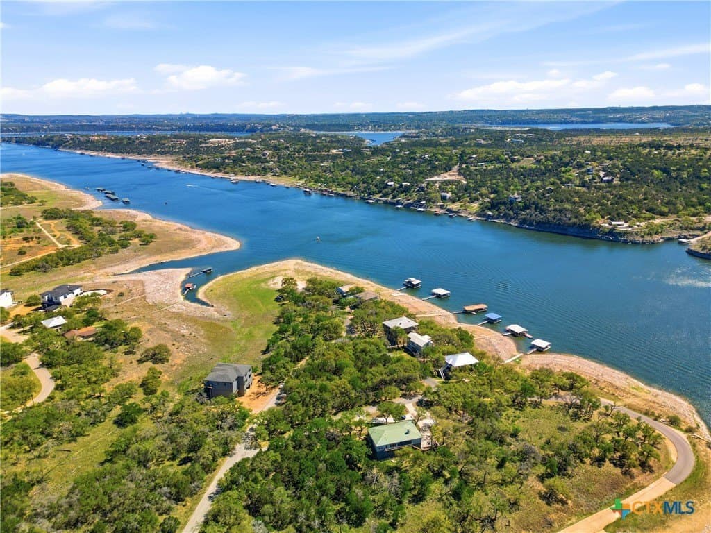 1309 Emerald lot: 28