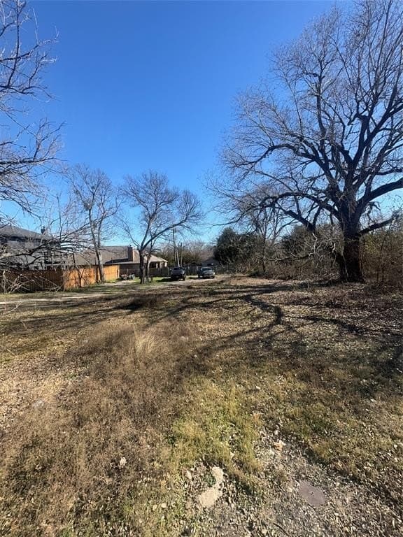 0.25 acres in Dallas County - photo 12