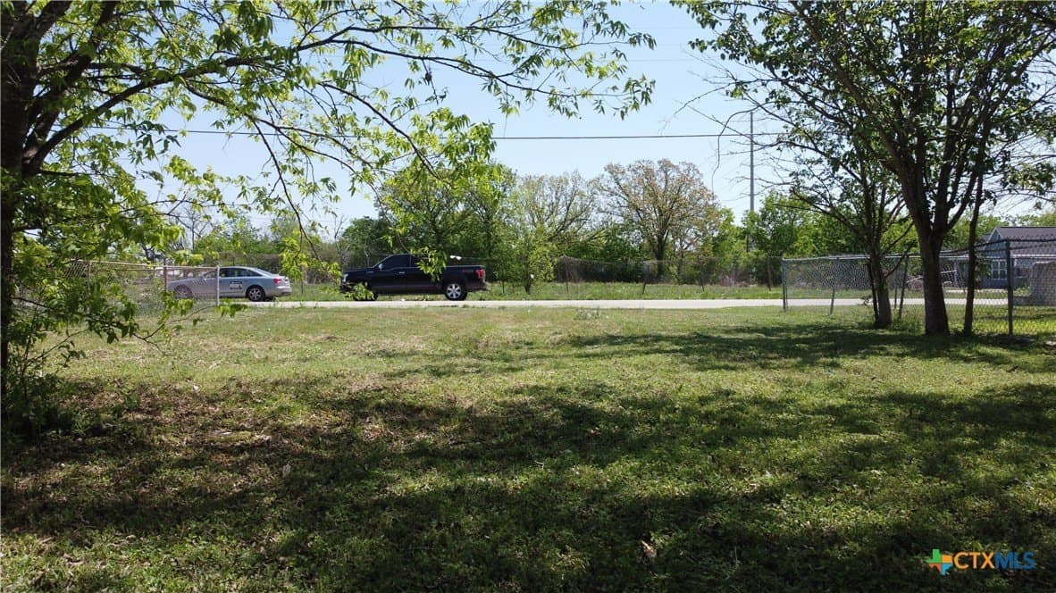 0.12 acres in Williamson County - photo 6