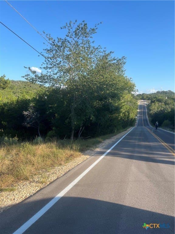 0.8 acres in Comal County - photo 2