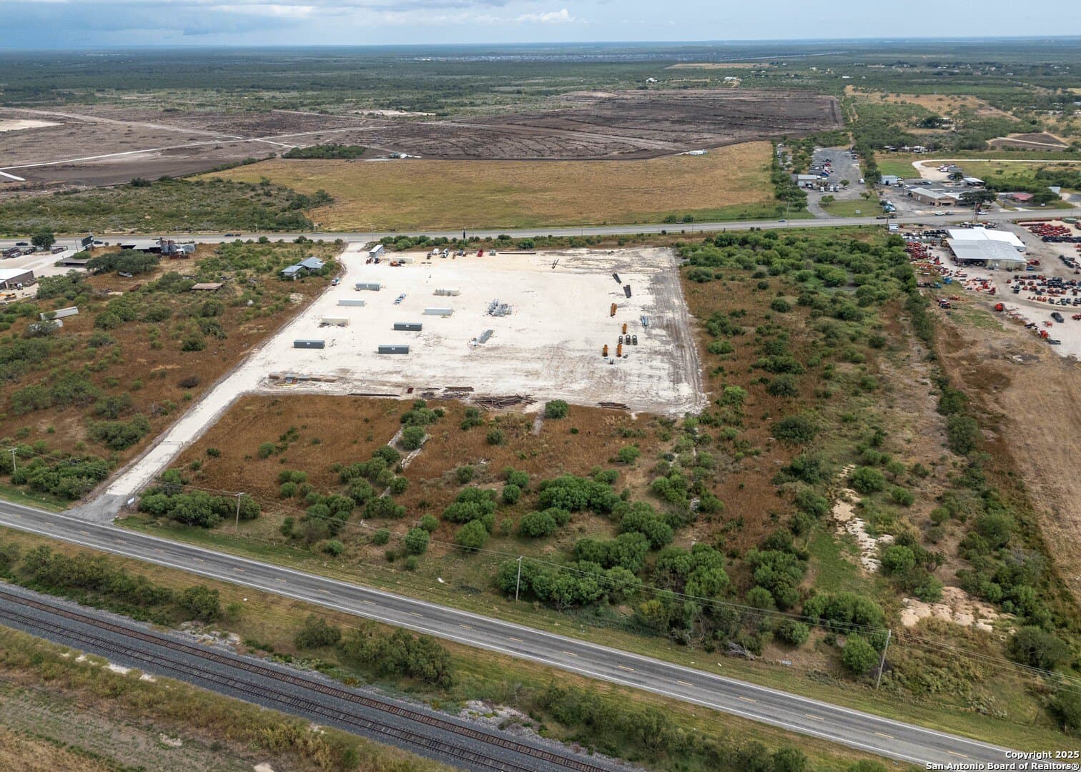 32.89 acres in Uvalde County - photo 5