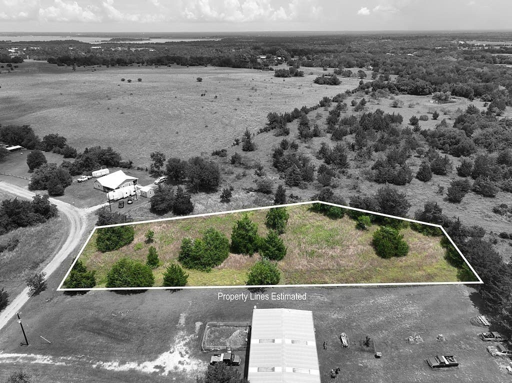 1.1 acres in Washington County - photo 3