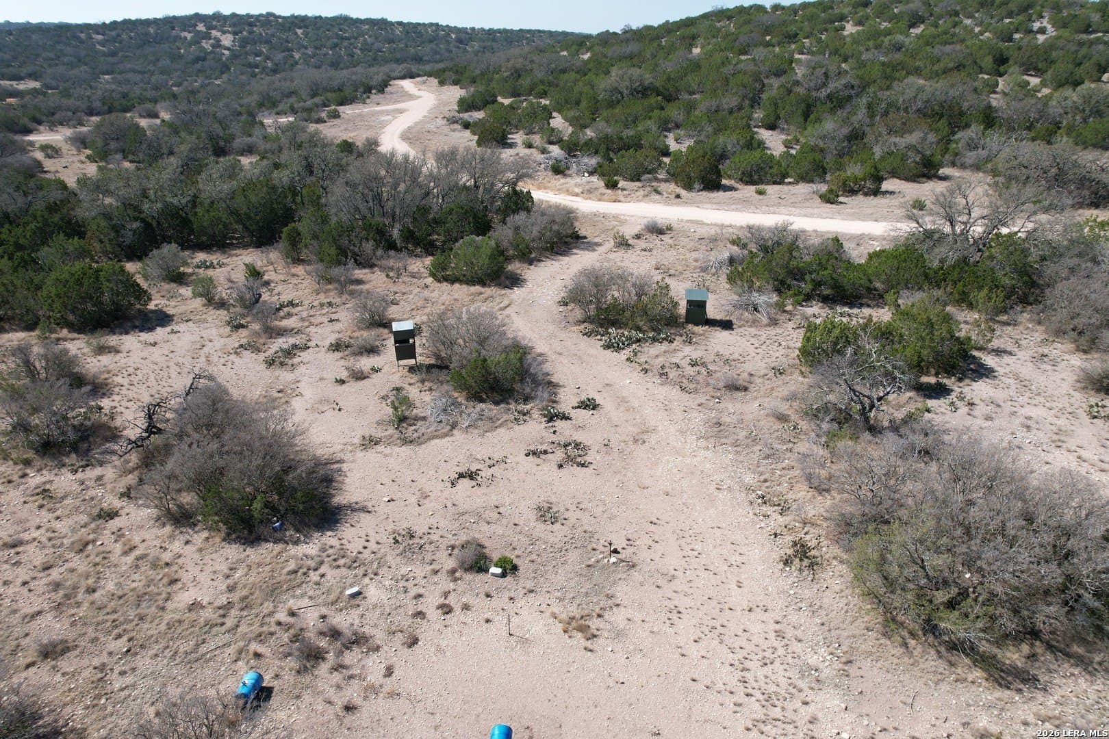 21.94 acres in Edwards County - photo 5