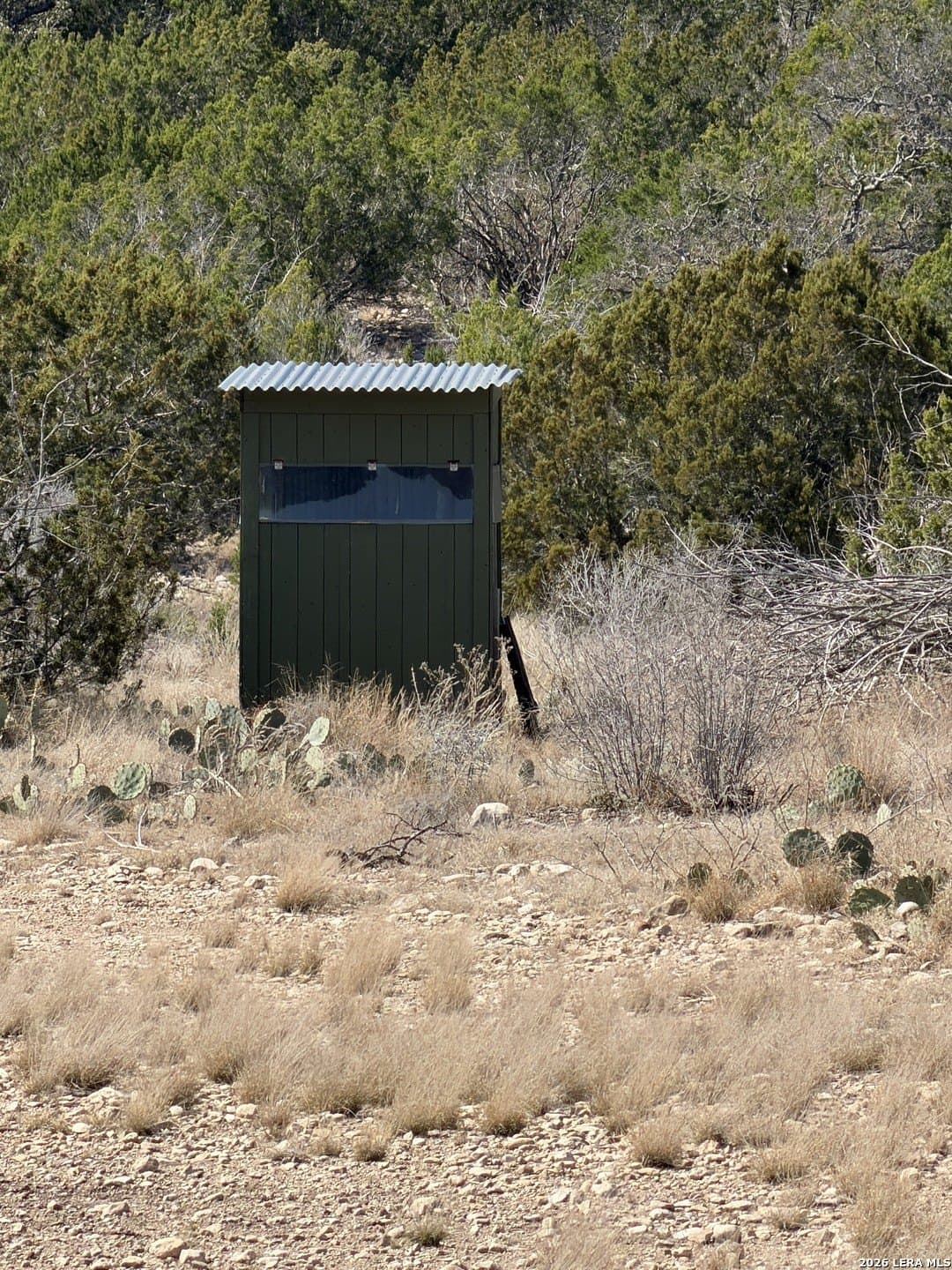 21.94 acres in Edwards County - photo 34