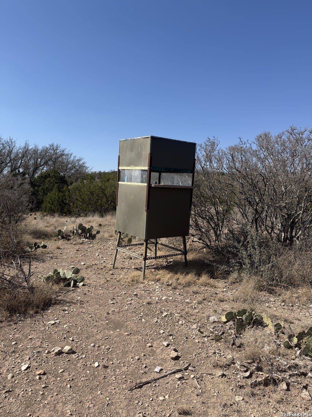 21.94 acres in Edwards County - photo 36