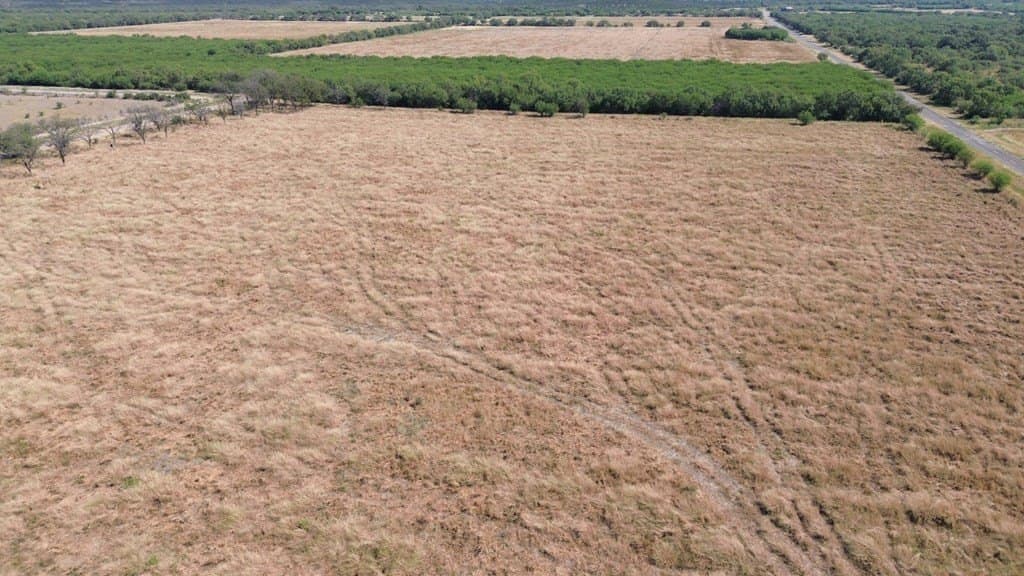 10.75 acres in Maverick County - photo 4