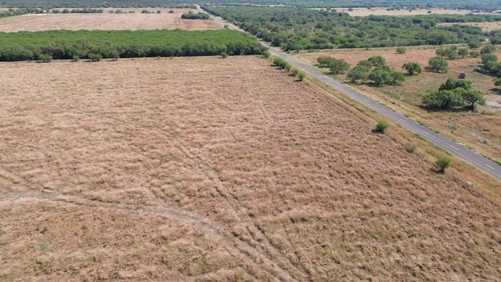 10.75 acres in Maverick County - photo 7
