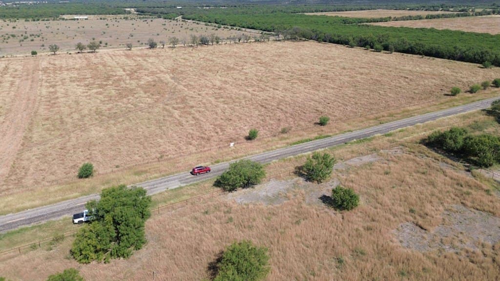 10.75 acres in Maverick County - photo 6