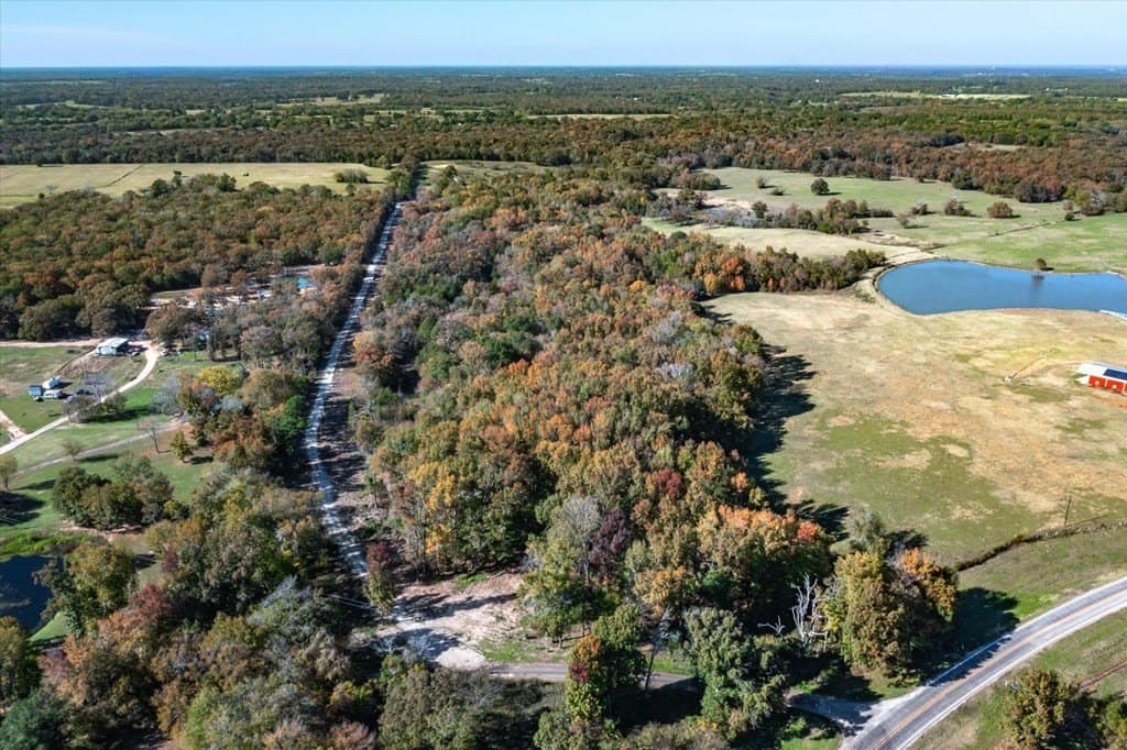 20 acres in Van Zandt County - photo 4