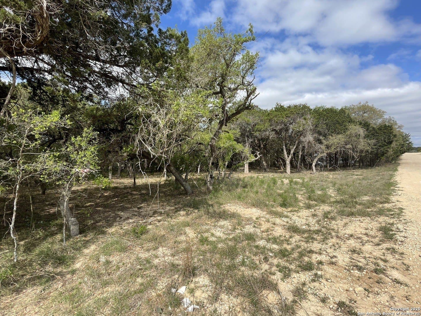 0.35 acres in Bandera County - photo 17