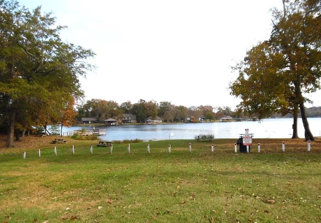 0.18 acres in Van Zandt County - photo 21