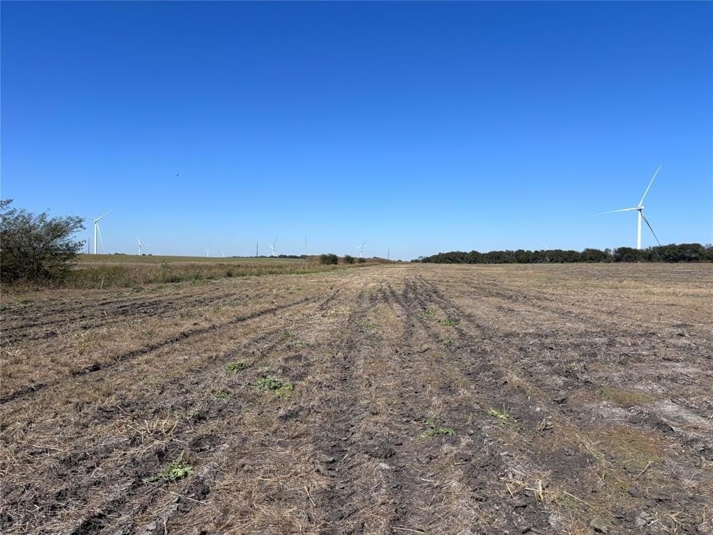 2.27 acres in McLennan County - photo 2