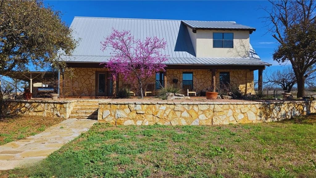 4335 Hwy 190