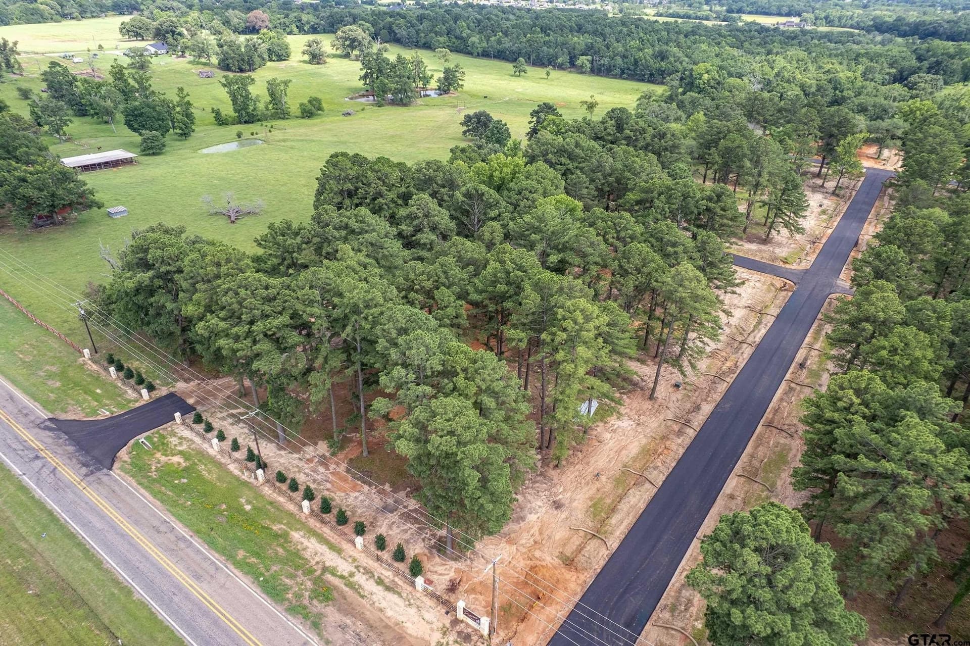 0.47 acres in Smith County - photo 20