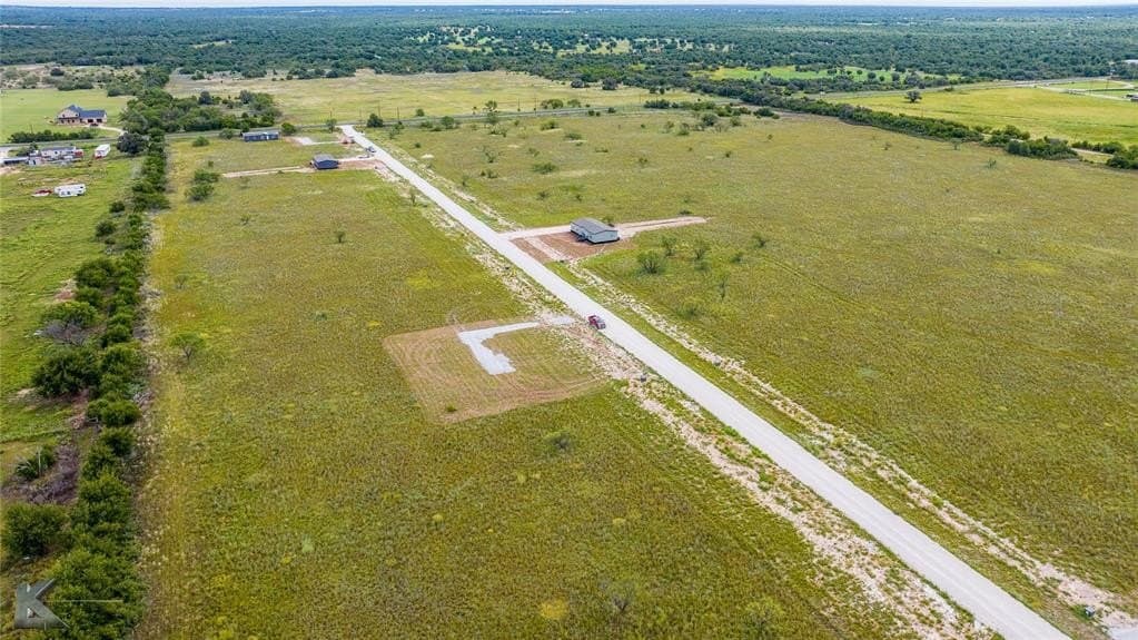 0.98 acres in Jones County - photo 4
