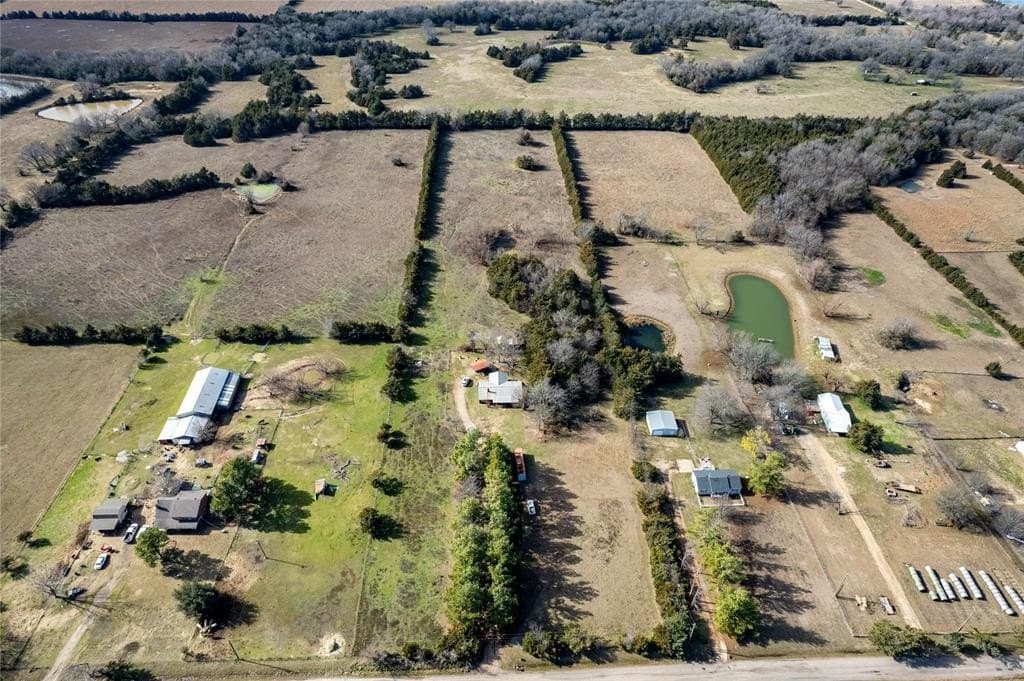 25.5 acres in Lamar County - photo 2
