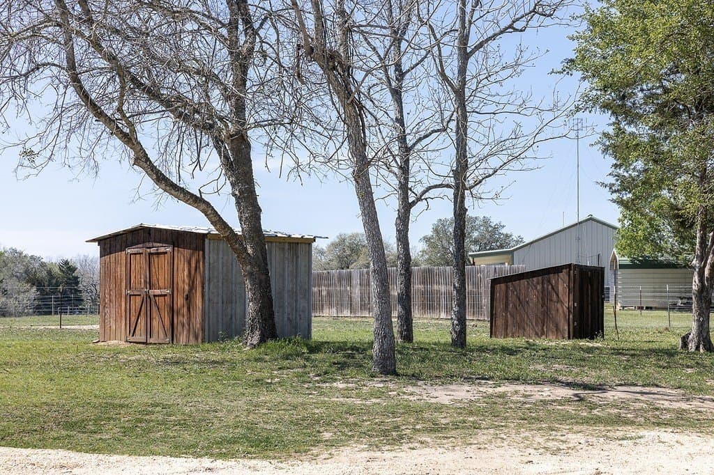 22.65 acres in Lavaca County - photo 25