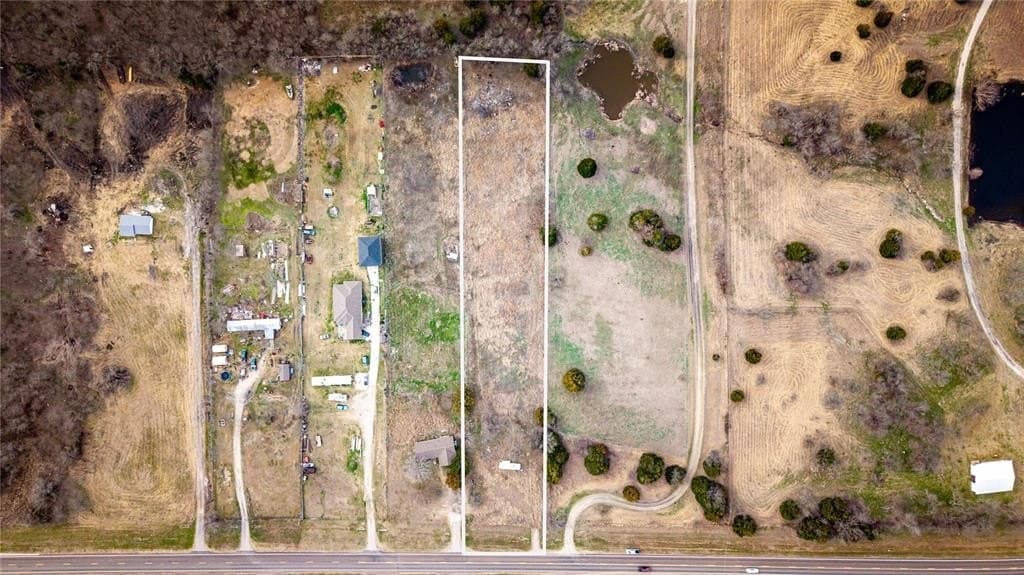 2.04 acres in Ellis County - photo 2