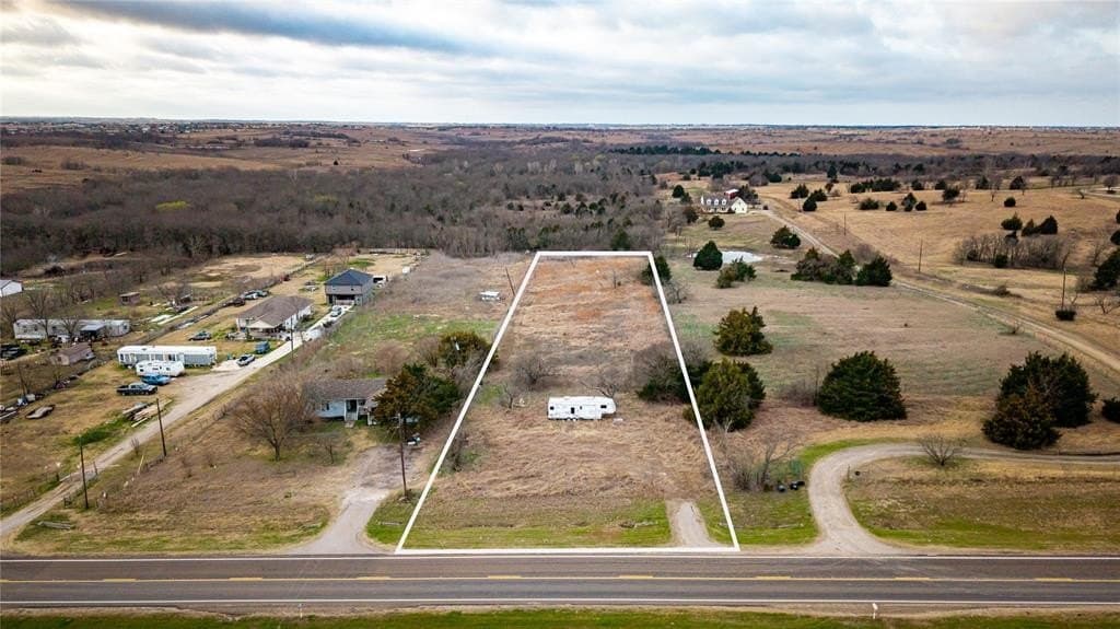 2.04 acres in Ellis County - photo 3