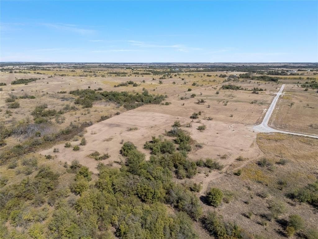 5 acres in Hill County - photo 4