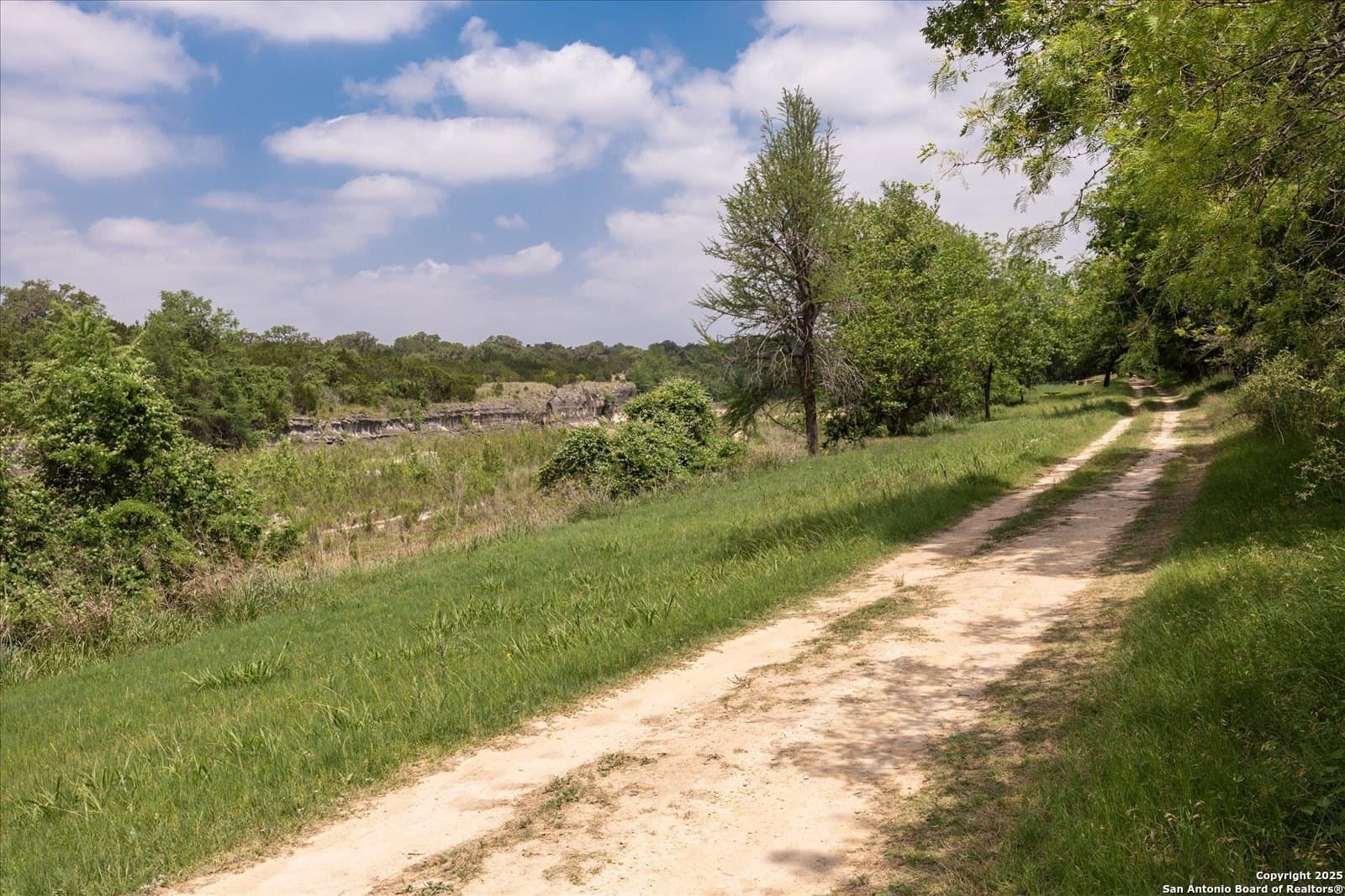 5.18 acres in Bandera County - photo 20