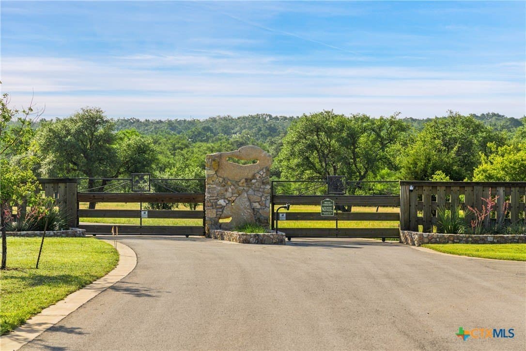 3.38 acres in Blanco County - photo 28