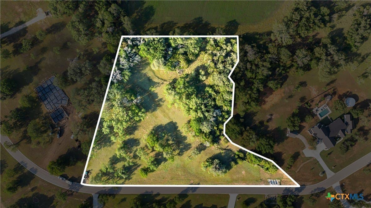 3.38 acres in Blanco County - photo 2