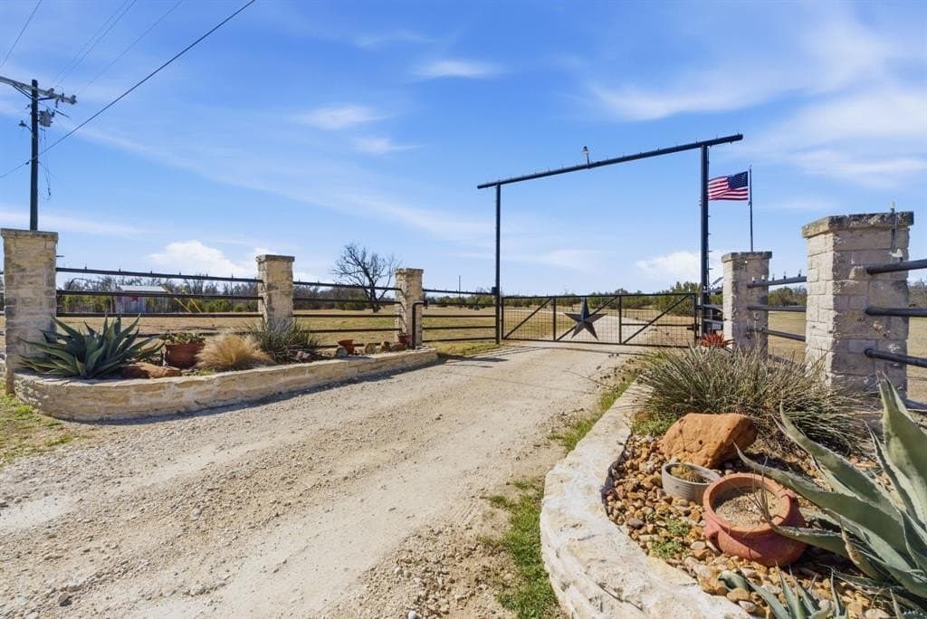 111.01 acres in Erath County - photo 2