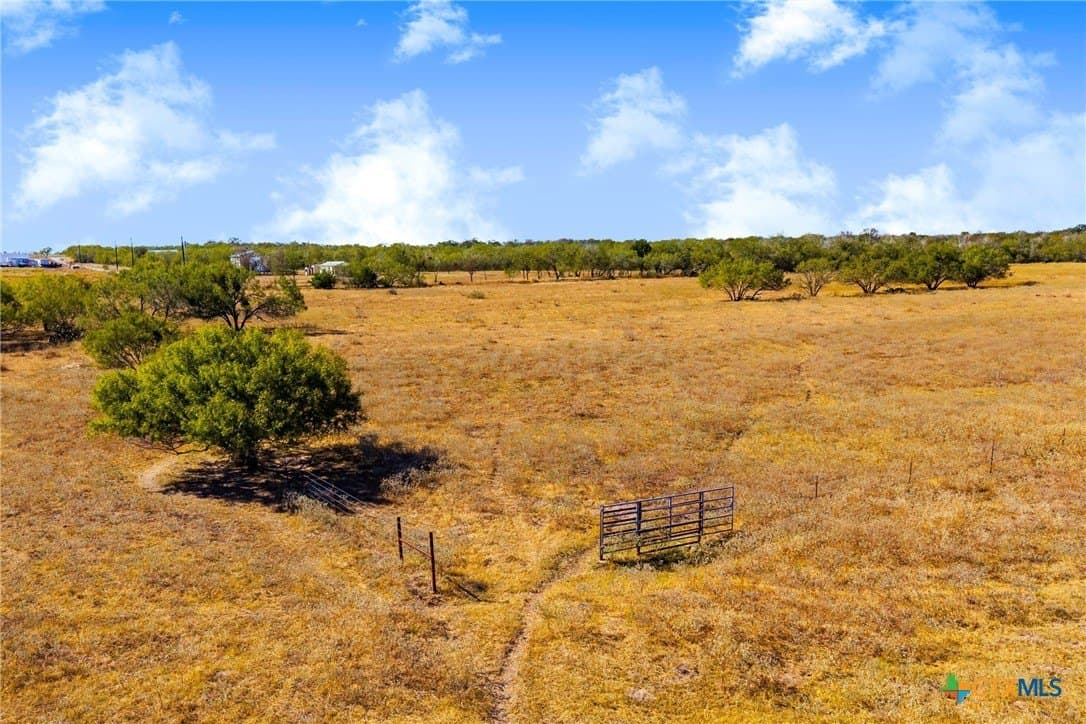 50 acres in Guadalupe County - photo 21