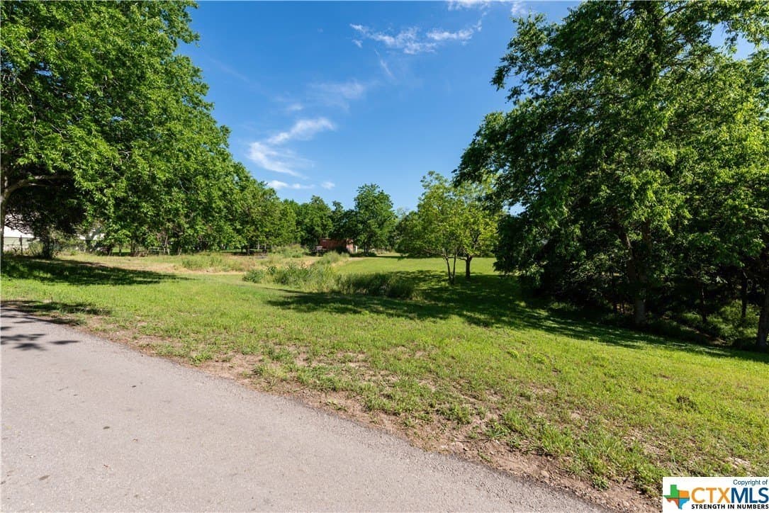 0.85 acres in Caldwell County - photo 11