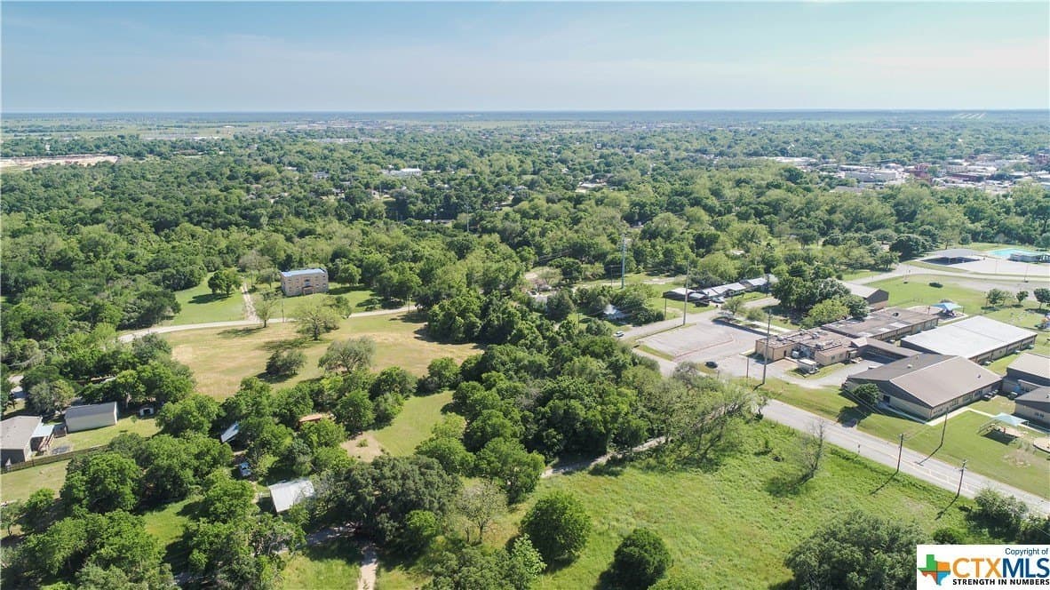 0.85 acres in Caldwell County - photo 10