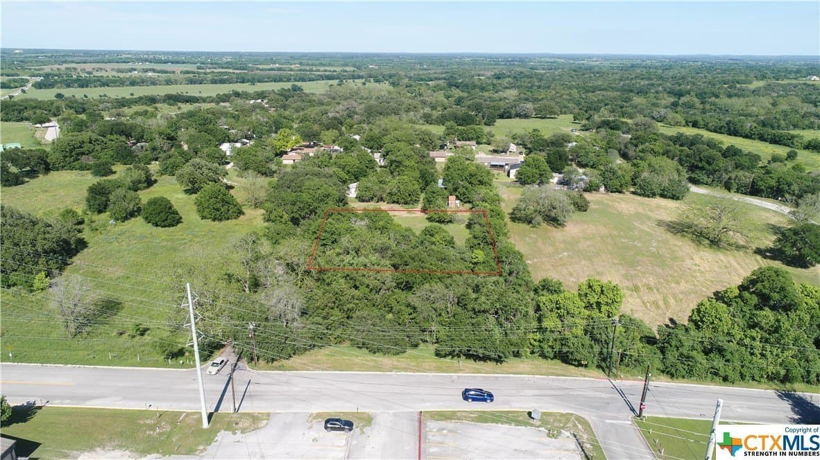 0.85 acres in Caldwell County - photo 8