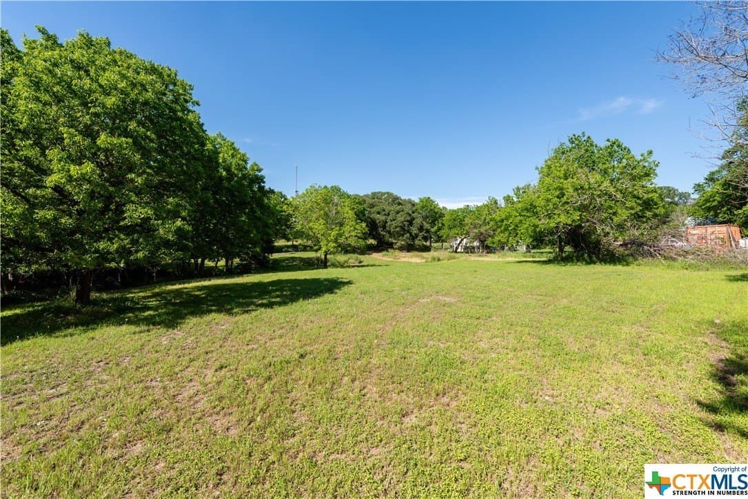 0.85 acres in Caldwell County - photo 12