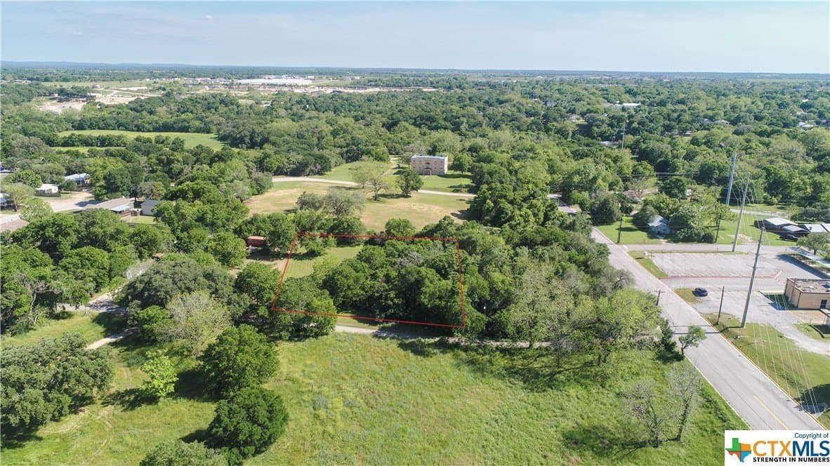 0.85 acres in Caldwell County - photo 7