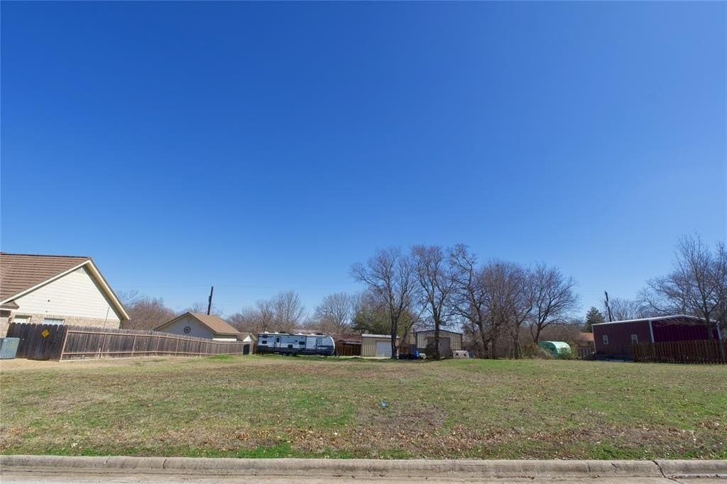 0.48 acres in Cooke County - photo 4