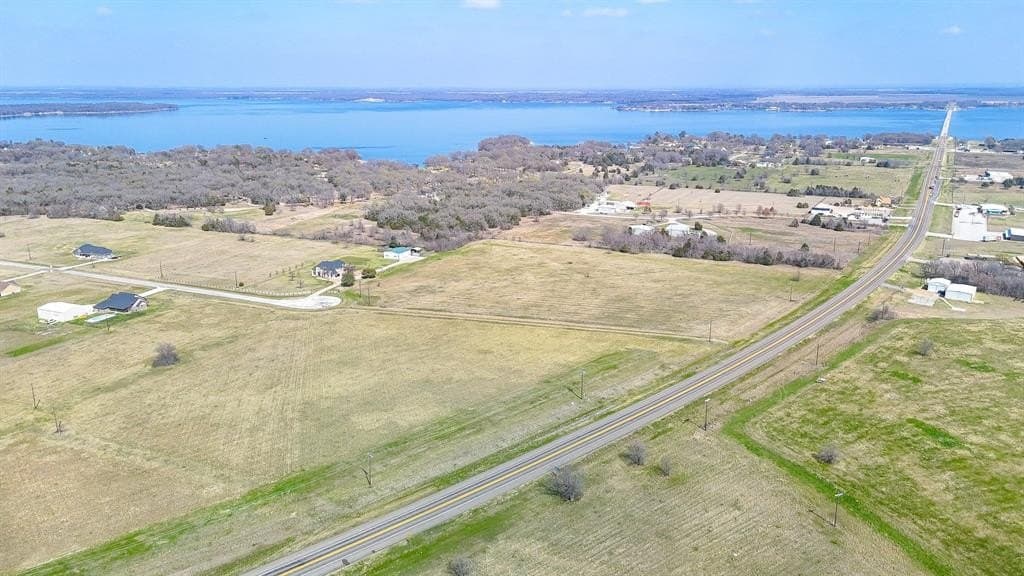 5.87 acres in Navarro County - photo 9
