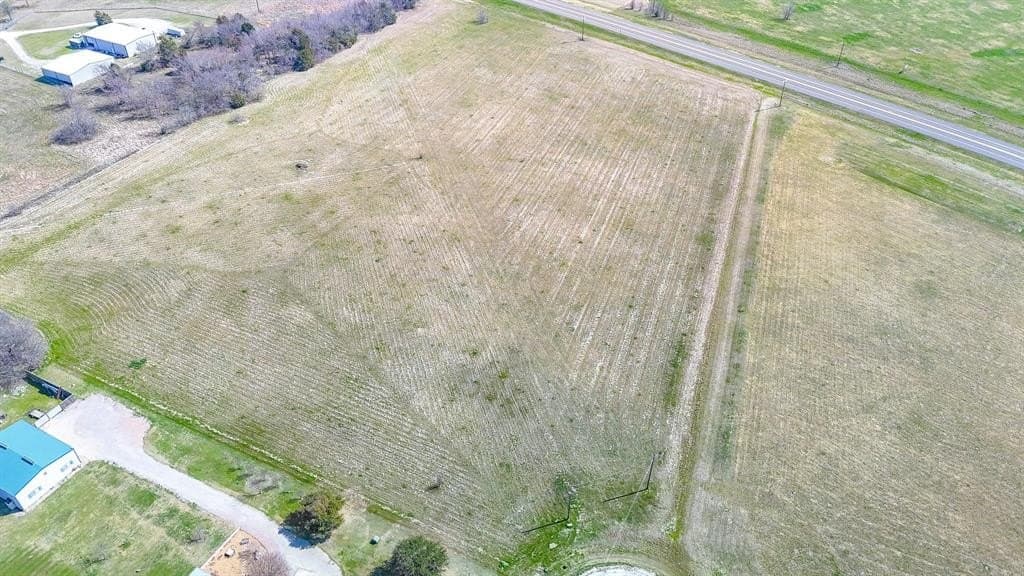 5.87 acres in Navarro County - photo 2