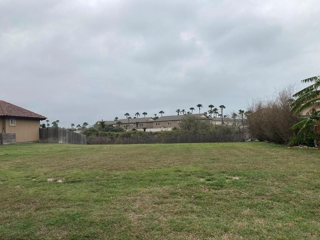 109 Oleander Dr.
