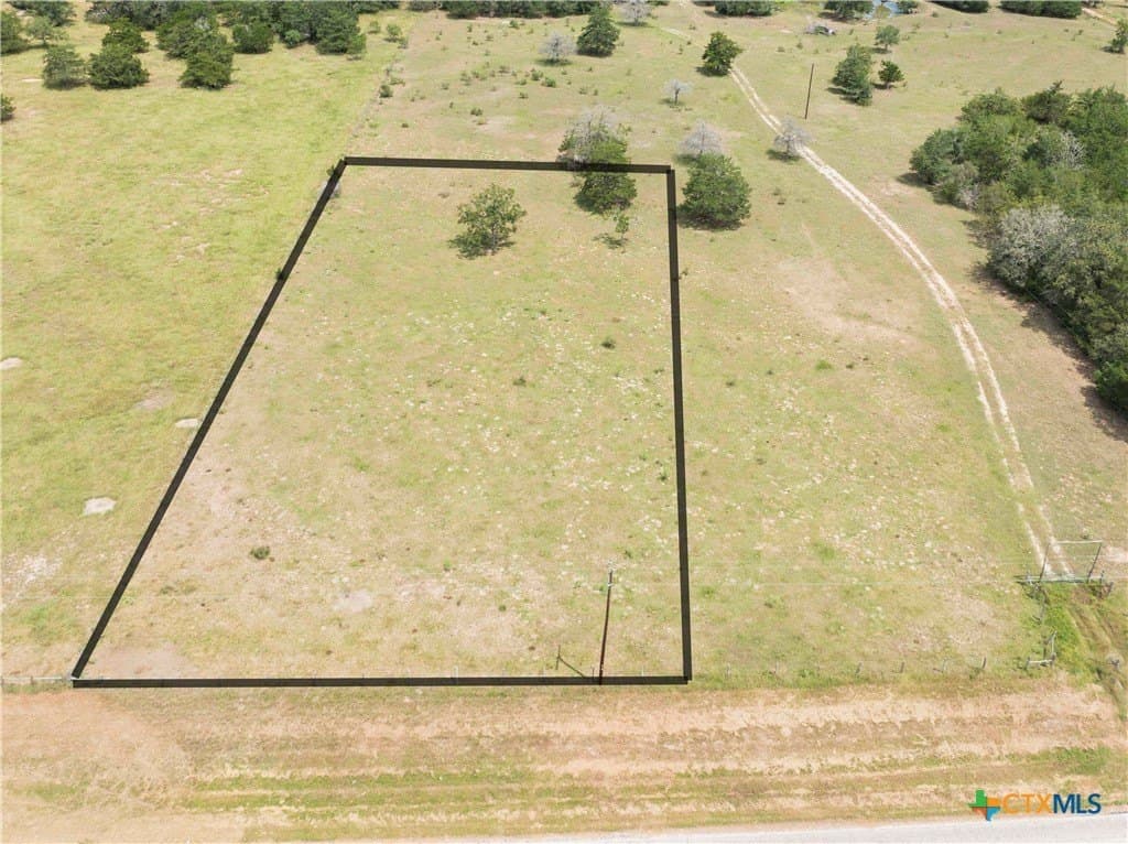 1.51 acres in Lavaca County - photo 4