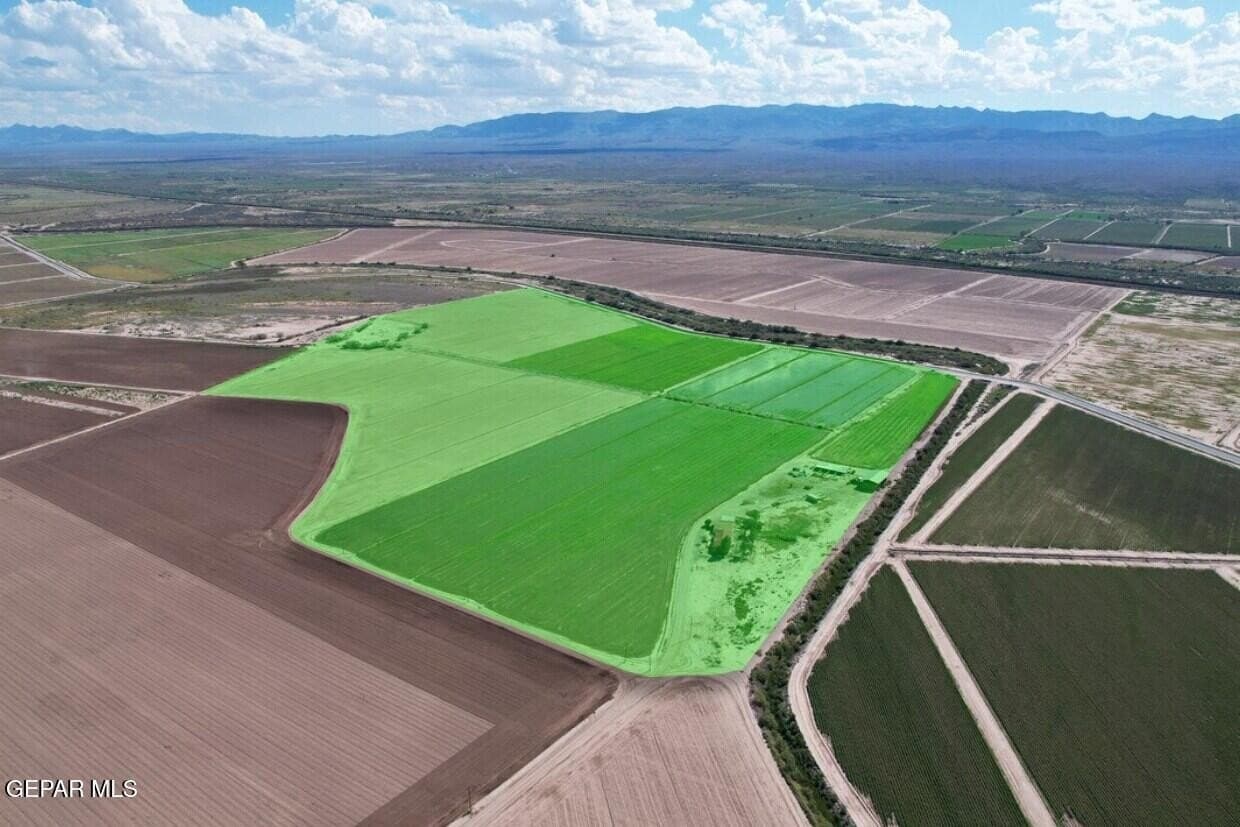 93.43 acres in Hudspeth County - photo 3