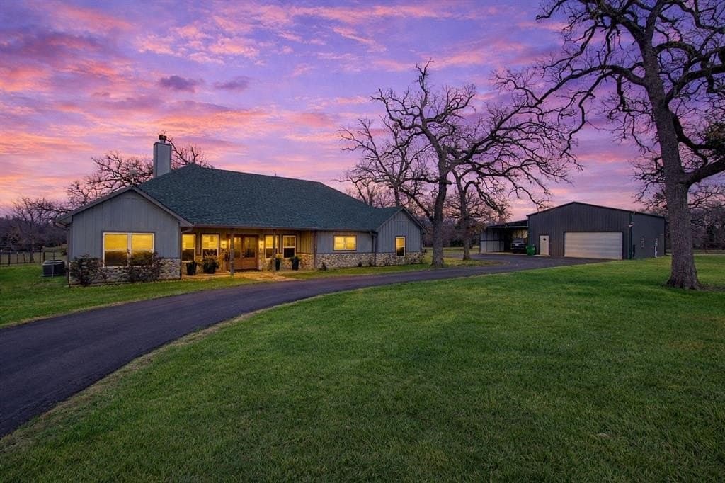 9748 County Road 1200