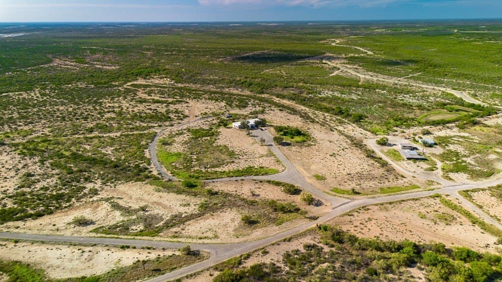 3,484,800 acres in Maverick County - photo 2